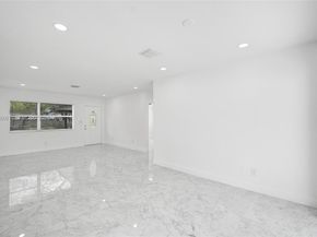 6442 Oak St, Hollywood FL 33024