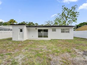 6442 Oak St, Hollywood FL 33024