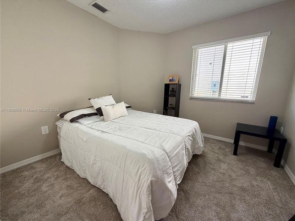 104 Danielle Ct, Weston FL 33326