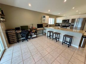 104 Danielle Ct, Weston FL 33326