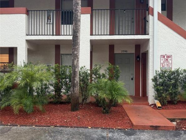 2388 Coral Springs Dr 2388, Coral Springs FL 33065