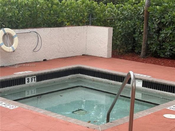2388 Coral Springs Dr 2388, Coral Springs FL 33065