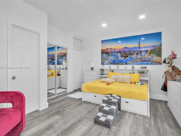 13430 SW 25th St, Miami FL 33175