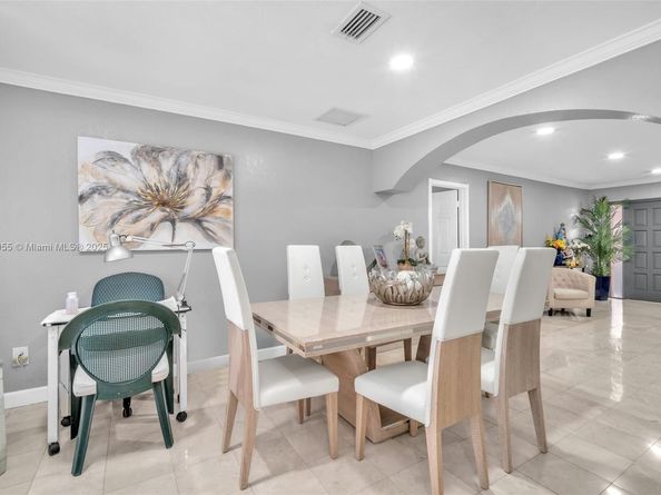 13430 SW 25th St, Miami FL 33175