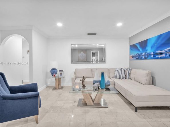 13430 SW 25th St, Miami FL 33175