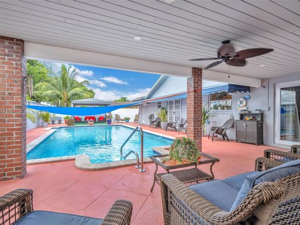 13430 SW 25th St, Miami FL 33175