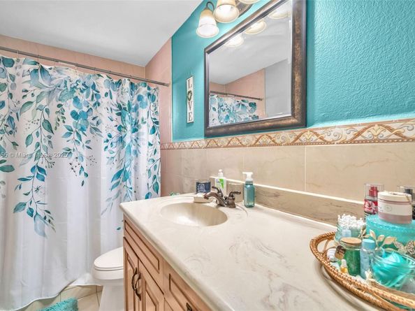 13430 SW 25th St, Miami FL 33175