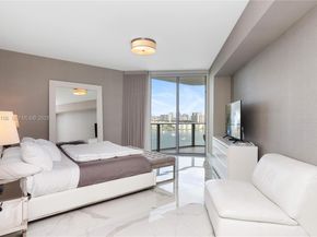 17301 NE Biscayne Blvd 908, North Miami Beach FL 33160