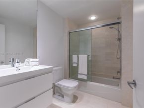 17301 NE Biscayne Blvd 908, North Miami Beach FL 33160