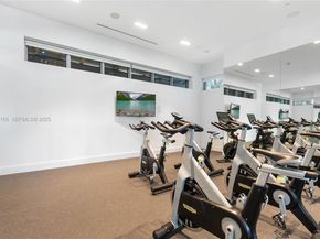 17301 NE Biscayne Blvd 908, North Miami Beach FL 33160