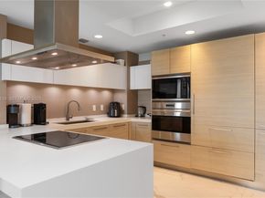 17301 NE Biscayne Blvd 908, North Miami Beach FL 33160