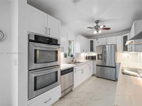 6960 Scott St, Hollywood FL 33024