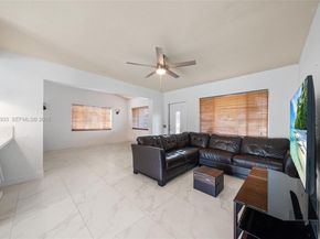 6960 Scott St, Hollywood FL 33024