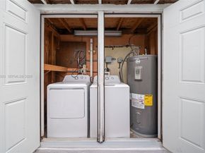 6960 Scott St, Hollywood FL 33024