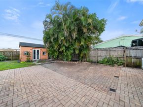 6960 Scott St, Hollywood FL 33024