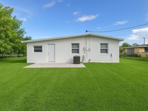1400 NE 43rd Ct, Pompano Beach FL 33064