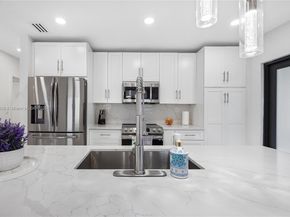 9240 SW 57th Ter, Miami FL 33173