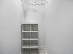 9240 SW 57th Ter, Miami FL 33173