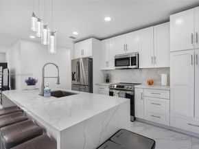 9240 SW 57th Ter, Miami FL 33173