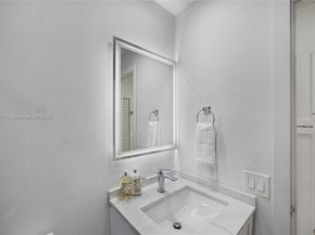9240 SW 57th Ter, Miami FL 33173