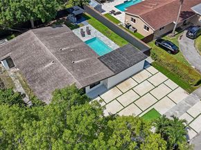 9240 SW 57th Ter, Miami FL 33173