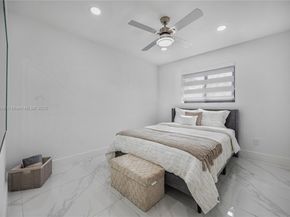 9240 SW 57th Ter, Miami FL 33173