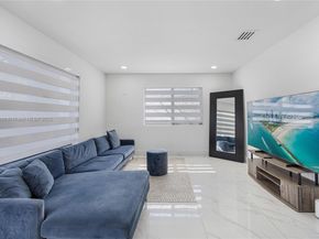 9240 SW 57th Ter, Miami FL 33173