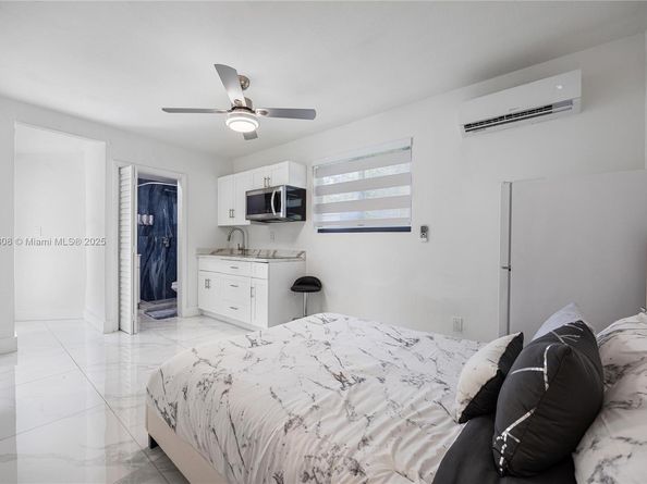 9240 SW 57th Ter, Miami FL 33173
