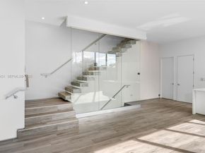 1525 Bay Rd 1525, Miami Beach FL 33139