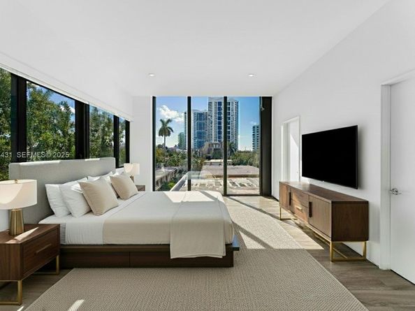 1525 Bay Rd 1525, Miami Beach FL 33139