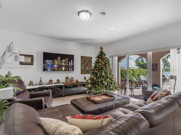 13000 SW 136th Ter, Miami FL 33186