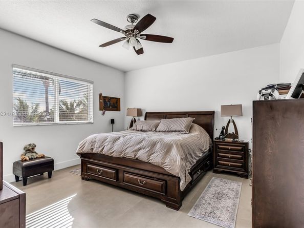 13000 SW 136th Ter, Miami FL 33186