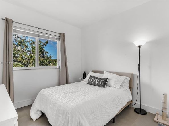 13000 SW 136th Ter, Miami FL 33186