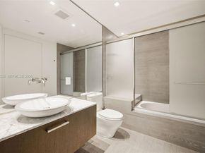 3535 Hiawatha Ave 305, Coconut Grove FL 33133