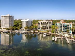 3535 Hiawatha Ave 305, Coconut Grove FL 33133