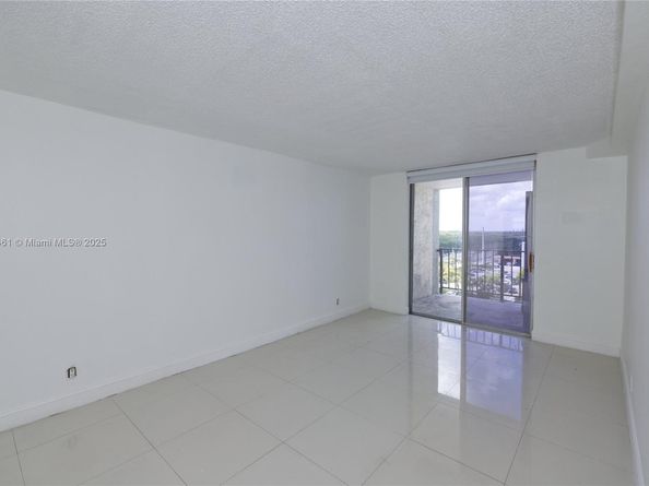 2903 N Miami Beach Blvd 806, North Miami Beach FL 33160