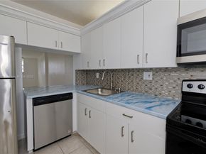 2903 N Miami Beach Blvd 806, North Miami Beach FL 33160