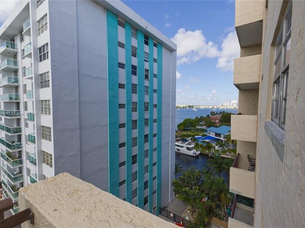 2903 N Miami Beach Blvd 806, North Miami Beach FL 33160