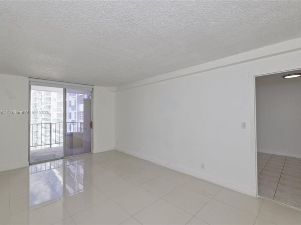 2903 N Miami Beach Blvd 806, North Miami Beach FL 33160