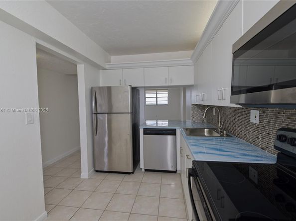 2903 N Miami Beach Blvd 806, North Miami Beach FL 33160