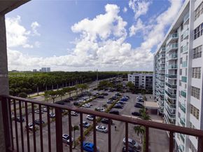 2903 N Miami Beach Blvd 806, North Miami Beach FL 33160