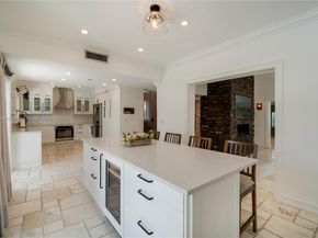 1556 71st St, Miami Beach FL 33141