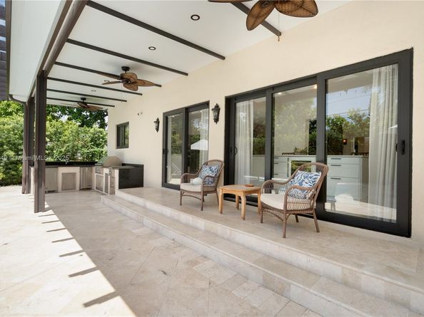 1556 71st St, Miami Beach FL 33141