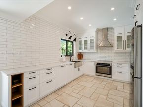 1556 71st St, Miami Beach FL 33141