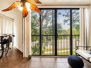 16475 Golf Club Rd 307, Weston FL 33326