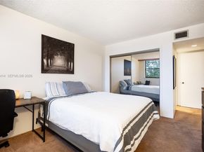 16475 Golf Club Rd 307, Weston FL 33326