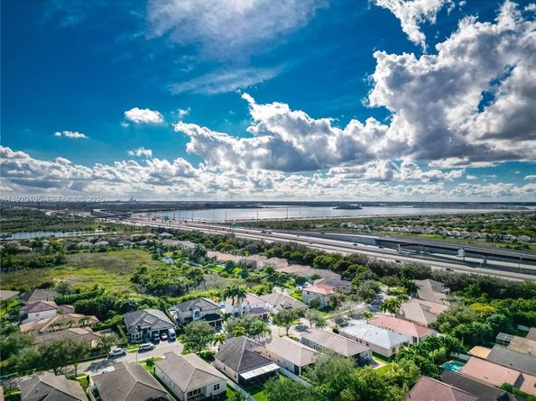 15241 SW 51st St, Miramar FL 33027