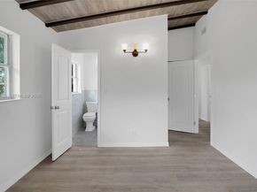 1617 NW 15th St, Fort Lauderdale FL 33311