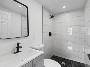 5658 SW 1st St, Miami FL 33134