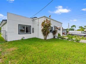 5658 SW 1st St, Miami FL 33134